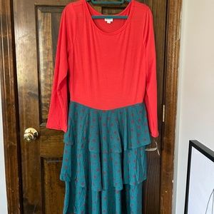 Lularoe Georgia w/ tags! Super cute midi dress with tiered skirt.